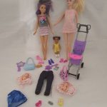 D14482 Barbie poppen, met kinderen