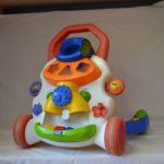 R26174 Baby Walker