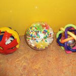 R26225 Set van 2 ballen met speelsleutel