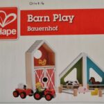 D14516 HAPE houten boerderijtje