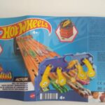 D14529 Hotwheels racebaan met auto's